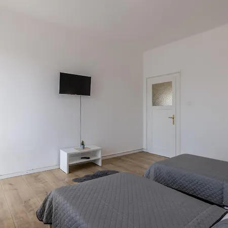 Comfy 2-bedroom In Great Location Close To It Apartmán