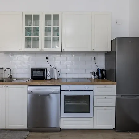 Apartman Comfy 2-bedroom In Great Location Close To It Split